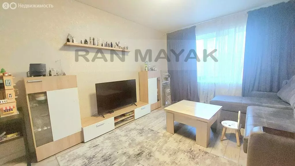 3-комнатная квартира: Майкоп, улица Чкалова, 63 (61.6 м) - Фото 2