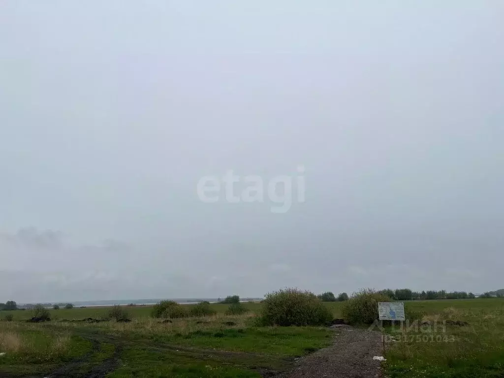 Участок в Татарстан, Лаишевский район, Рождественское с/пос, д. ... - Фото 0