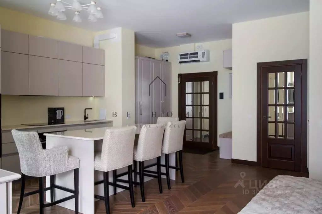 Студия Санкт-Петербург ул. Гастелло, 7 (50.0 м) - Фото 1