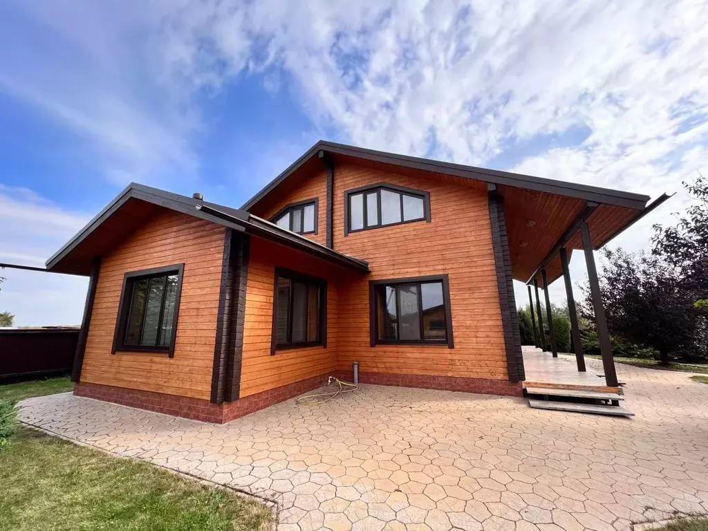 Коттедж в Оренбургская область, Оренбургский район, с. Нежинка ... - Фото 1