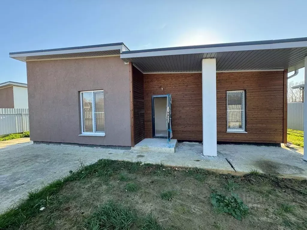 Дом в Краснодарский край, Динской район, Нововеличковское с/пос, ... - Фото 1