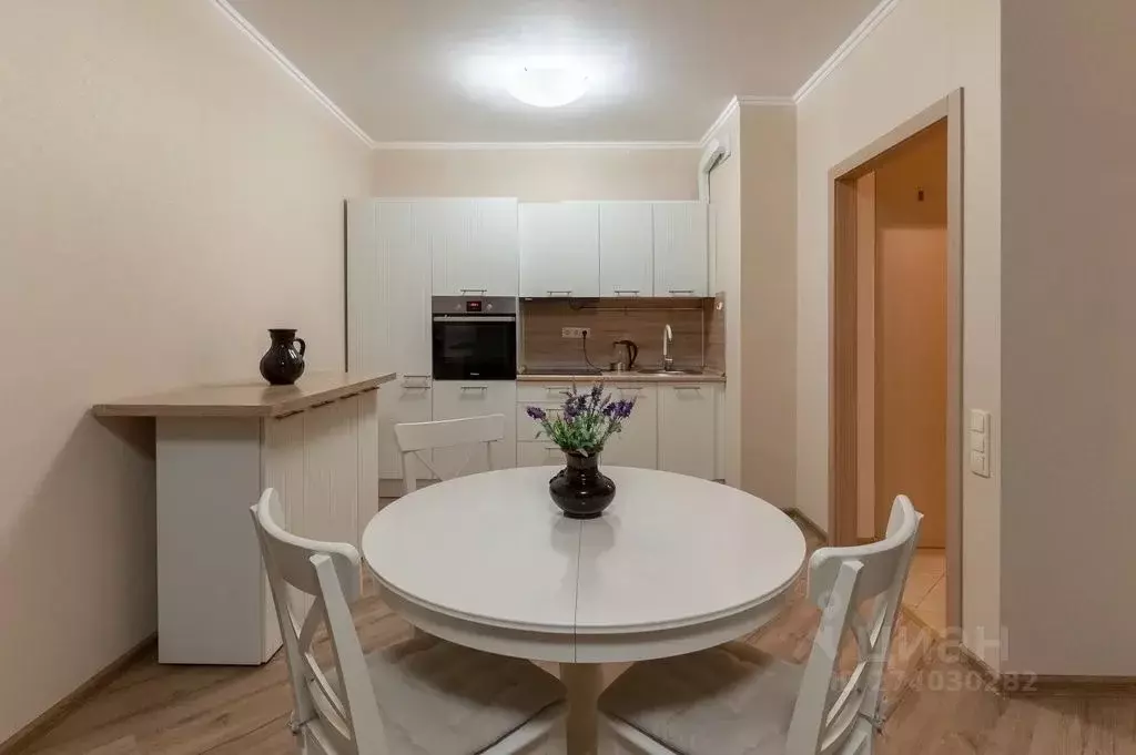 2-к кв. Татарстан, Казань ул. Сибгата Хакима, 52 (50.0 м) - Фото 1