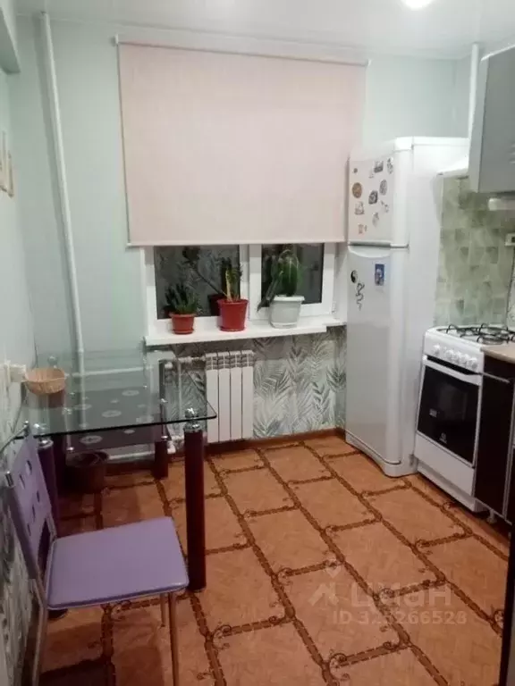 1-к кв. Омская область, Омск просп. Космический, 47 (31.0 м) - Фото 2