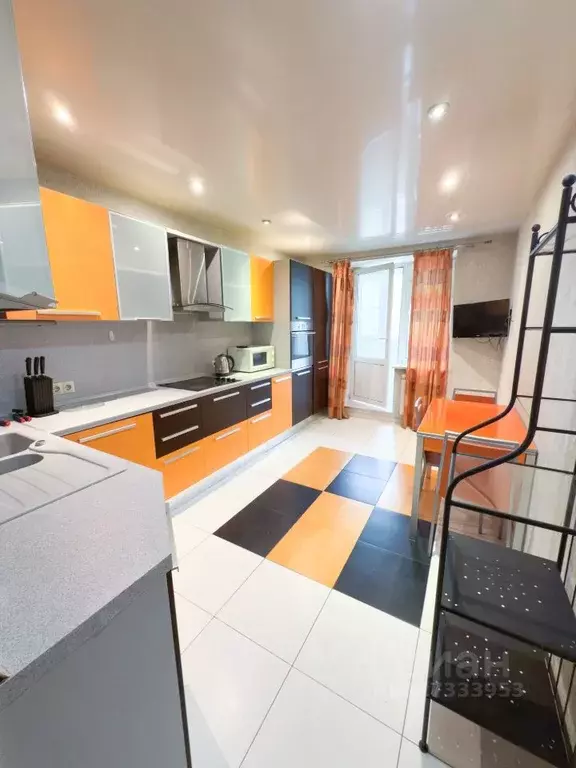 2-к кв. Москва ул. Теплый Стан, 5к4 (70.0 м) - Фото 0