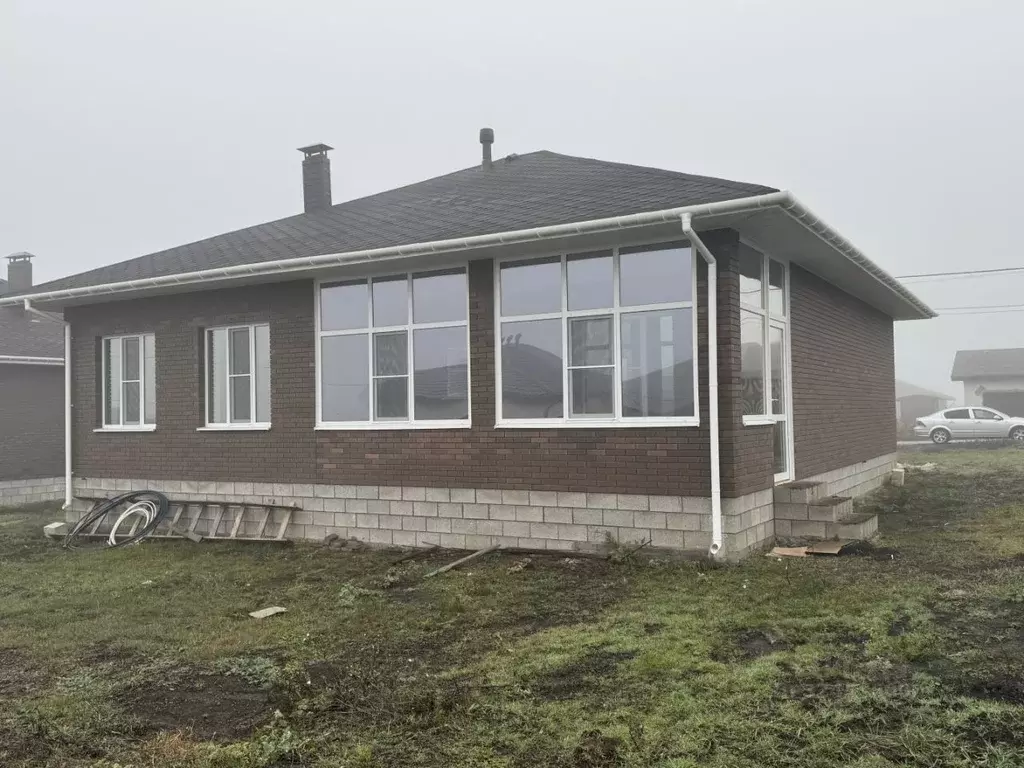 Дом в Белгородская область, Белгородский район, Дубовское с/пос, с. ... - Фото 0