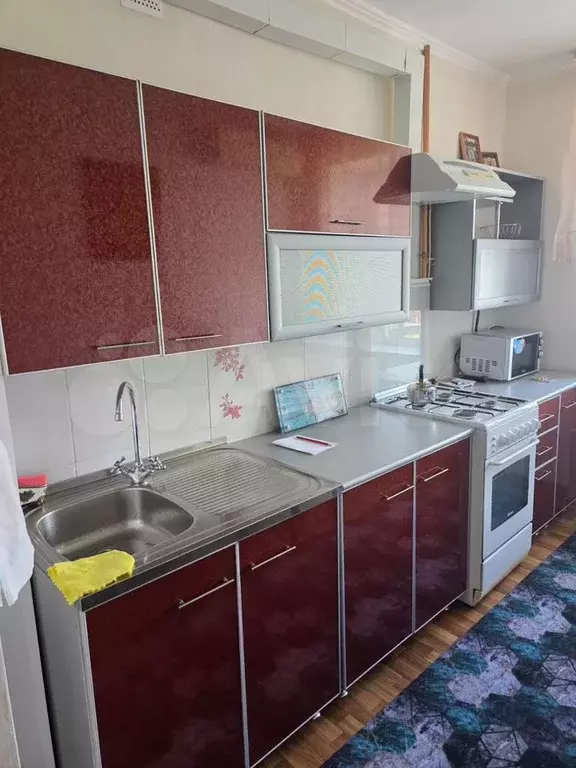 2-к. квартира, 60 м, 4/9 эт. - Фото 0