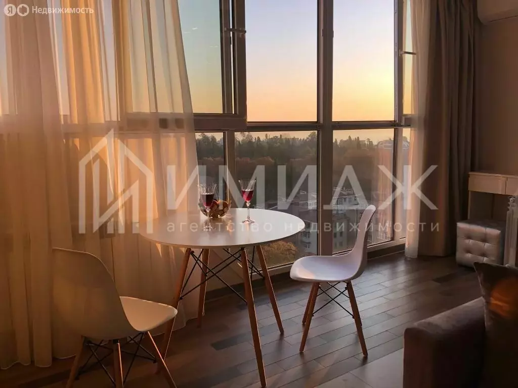 1-комнатная квартира: Сочи, микрорайон Центральный, улица Роз, 36 (40 ... - Фото 1