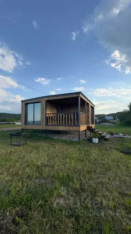 Дом в Башкортостан, Туймазинский район, Серафимовский сельсовет, с. ... - Фото 1
