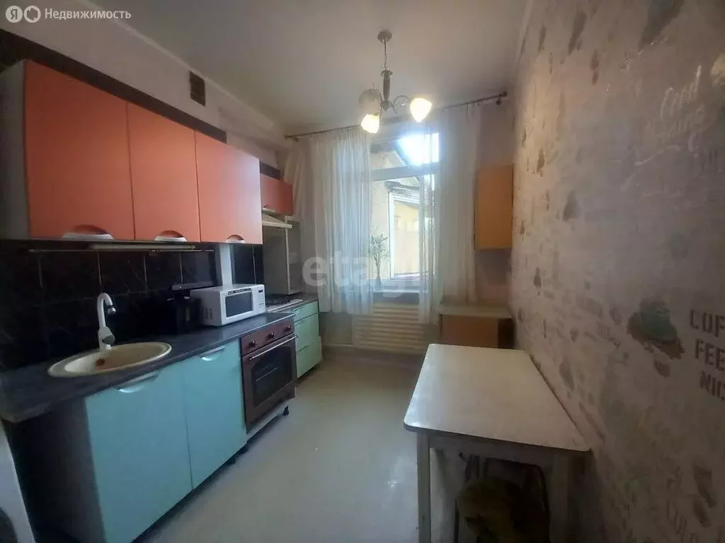 3-комнатная квартира: Калининград, Угловая улица, 5 (79.6 м) - Фото 1