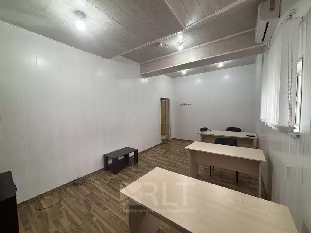Офис в Дагестан, Махачкала ул. Коркмасова, 45 (25 м) - Фото 2