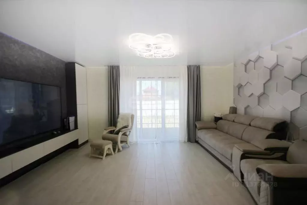 Таунхаус в Калужская область, Калуга городской округ, д. Желыбино ул. ... - Фото 1