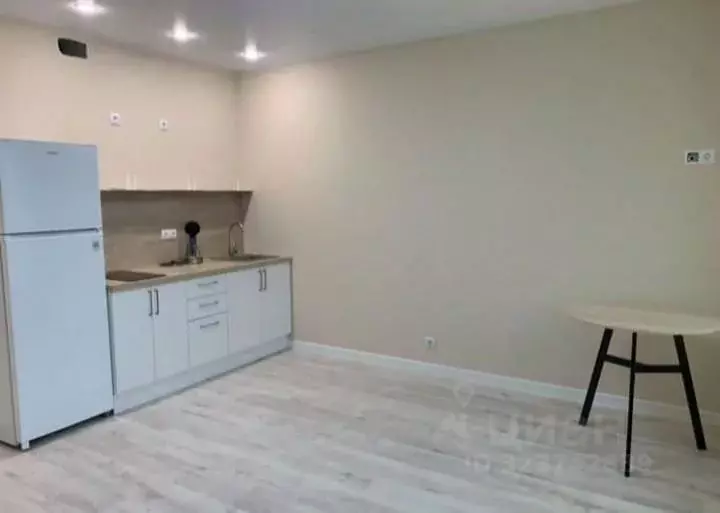 Студия Тюменская область, Тюмень Полевая ул., 117к4 (28.0 м) - Фото 1