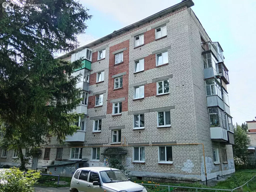 1-комнатная квартира: Ревда, Российская улица, 28А (30.6 м) - Фото 0