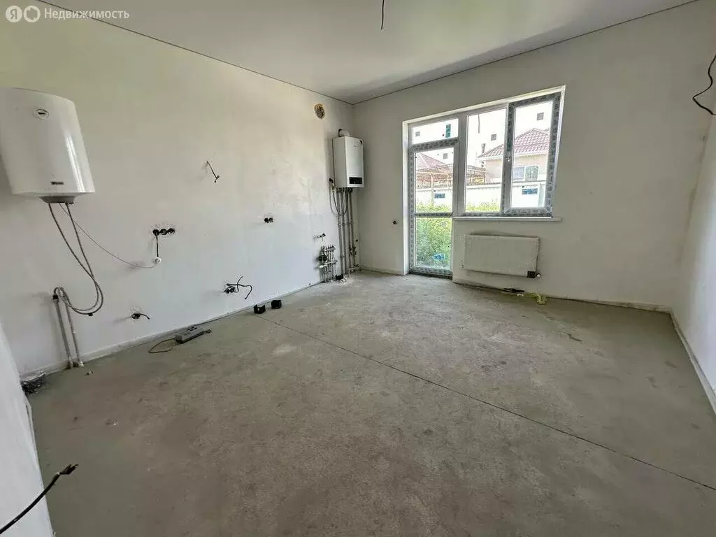 Дом в Новотитаровская, Заречная улица (75 м) - Фото 1