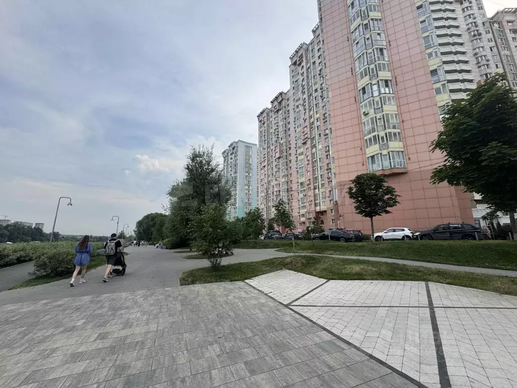Помещение свободного назначения в Московская область, Красногорск бул. ... - Фото 1