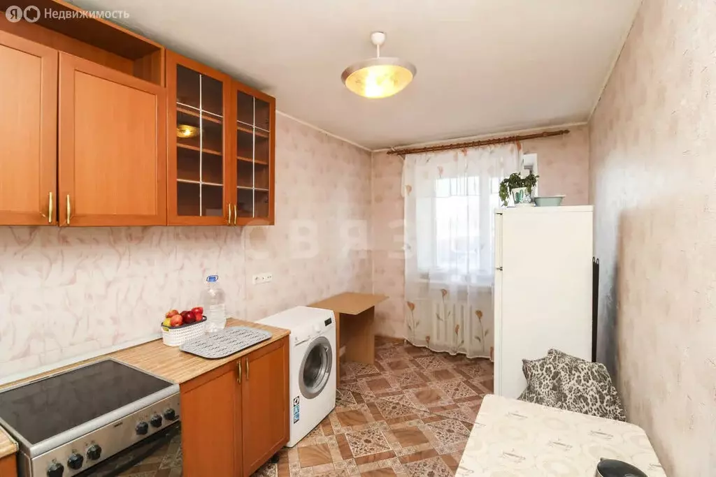 Квартира-студия: Тюмень, Профсоюзная улица, 17 (74 м) - Фото 1