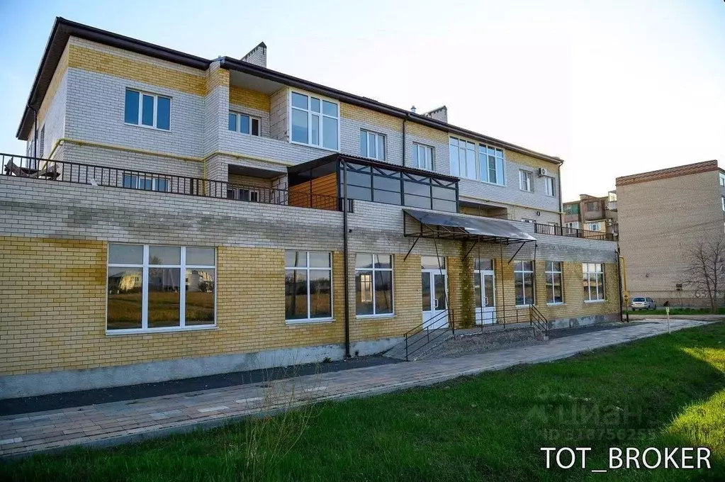 Торговая площадь в Ростовская область, Миллерово Черноморская ул., 61В ... - Фото 1