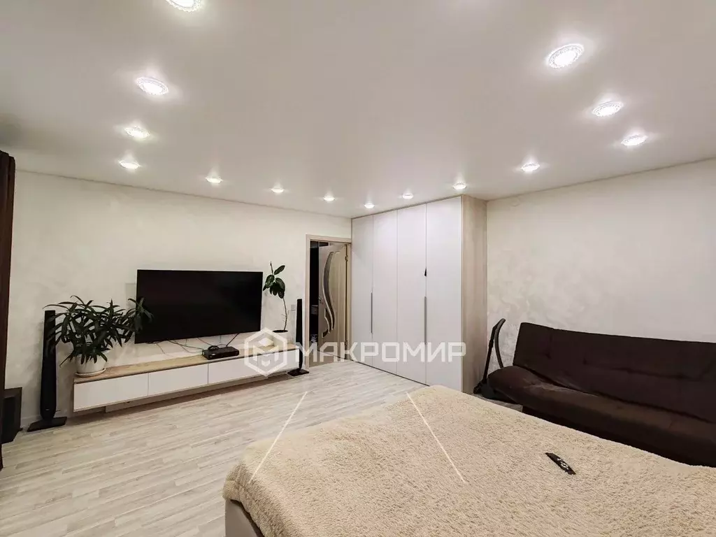 1-к кв. Кировская область, Киров ул. Физкультурников, 8 (41.1 м) - Фото 2