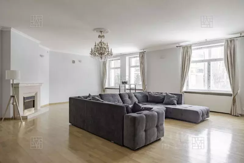 6-к кв. Москва Минская ул., 1А (300.0 м) - Фото 1