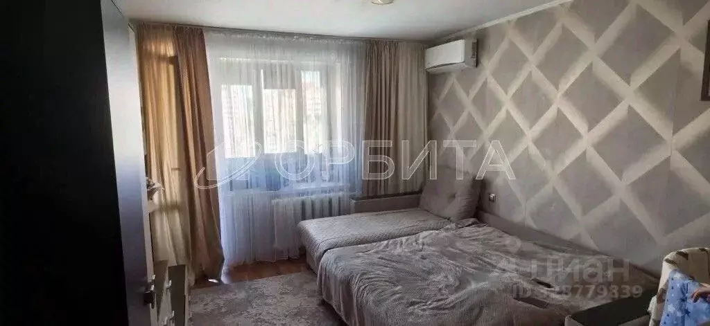 1-к кв. Тюменская область, Тюмень ул. Домостроителей, 12А (35.0 м) - Фото 1