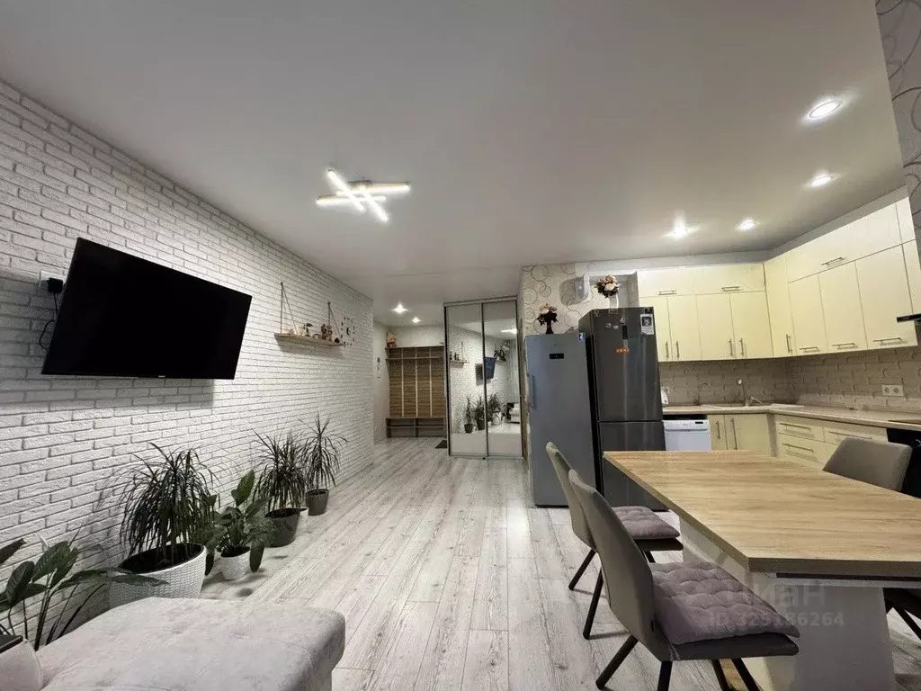 3-к кв. Свердловская область, Екатеринбург ул. Счастливая, 4 (94.3 м) - Фото 2