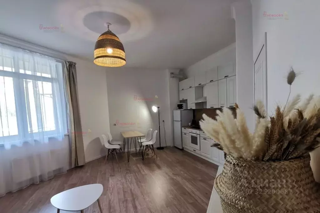 2-к кв. Свердловская область, Екатеринбург ул. Азина, 57 (71.0 м) - Фото 1