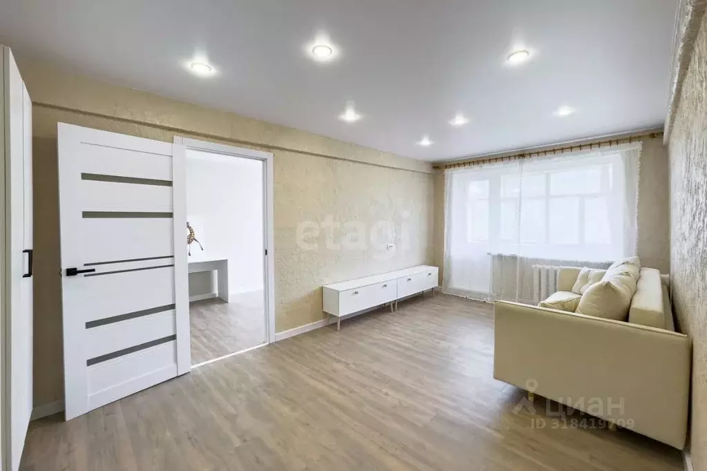 2-к кв. Ульяновская область, Ульяновск ул. Варейкиса, 9 (44.8 м) - Фото 0