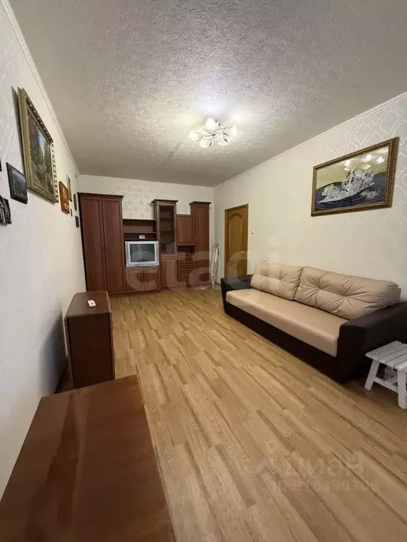 2-к кв. Белгородская область, Белгород ул. Щорса, 39а (64.0 м) - Фото 0