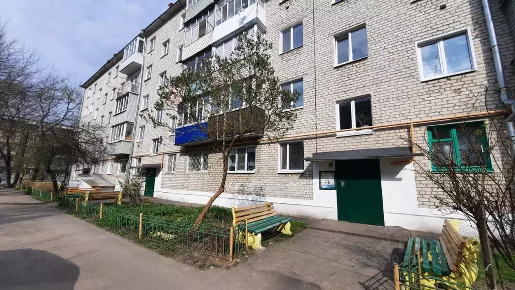 2-к кв. Брянская область, Новозыбков Первомайская ул., 88 (46.5 м) - Фото 1