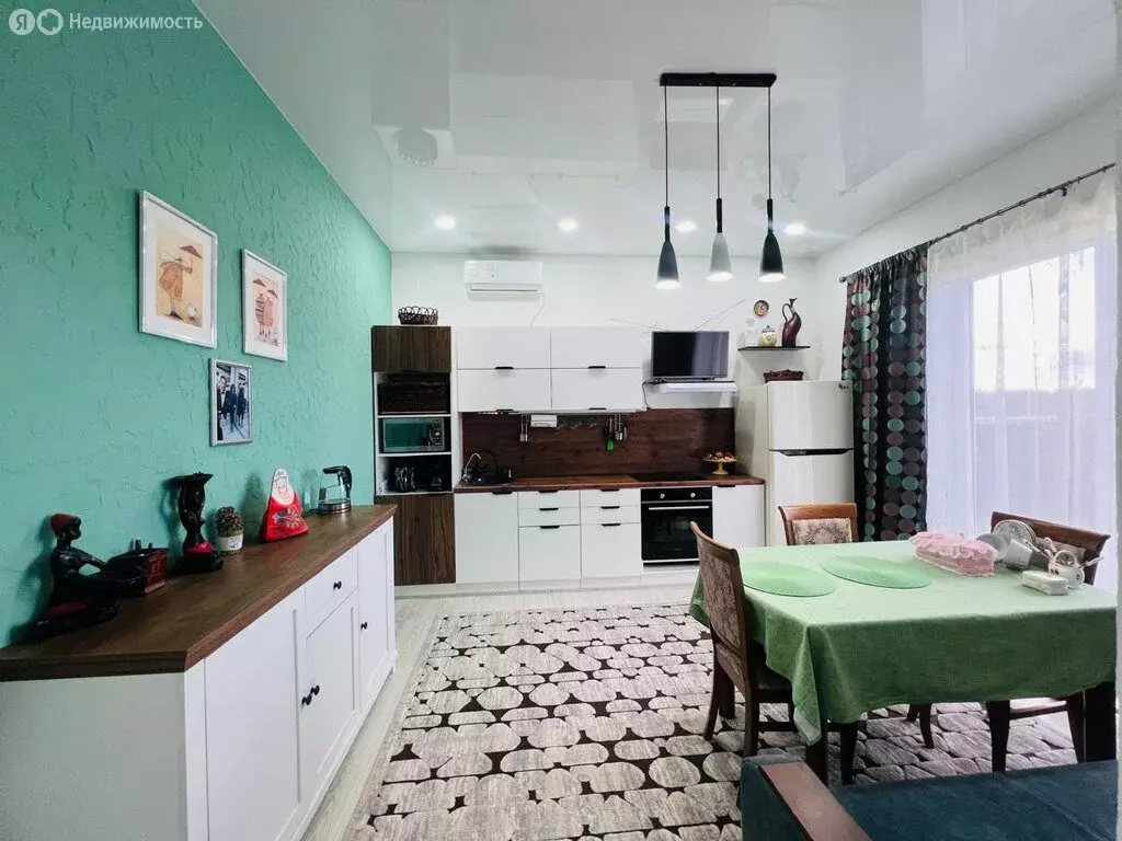 Дом в Калининградская область, Гурьевский муниципальный округ, посёлок ... - Фото 1