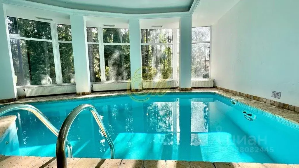 Дом в Москва пос. Первомайское,  (1000 м) - Фото 1