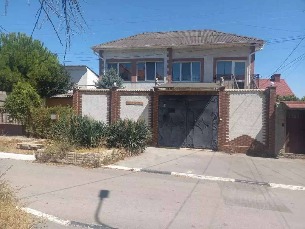 Дом в Севастополь ул. Авдеева (198 м) - Фото 1