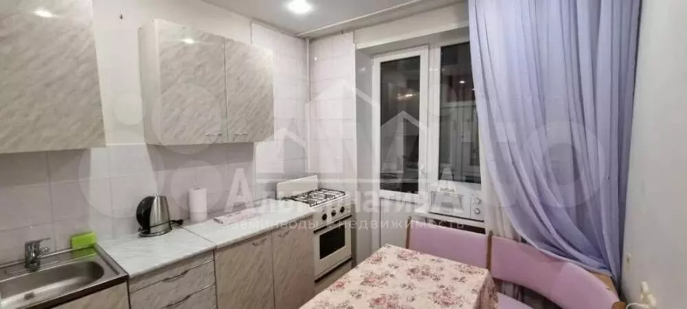 1-к. квартира, 30 м, 2/5 эт. - Фото 0