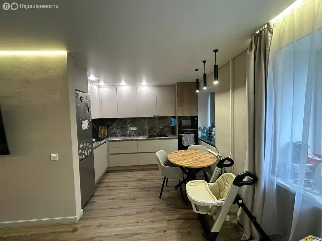 3-комнатная квартира: Уфа, улица Достоевского, 45 (63.1 м) - Фото 1