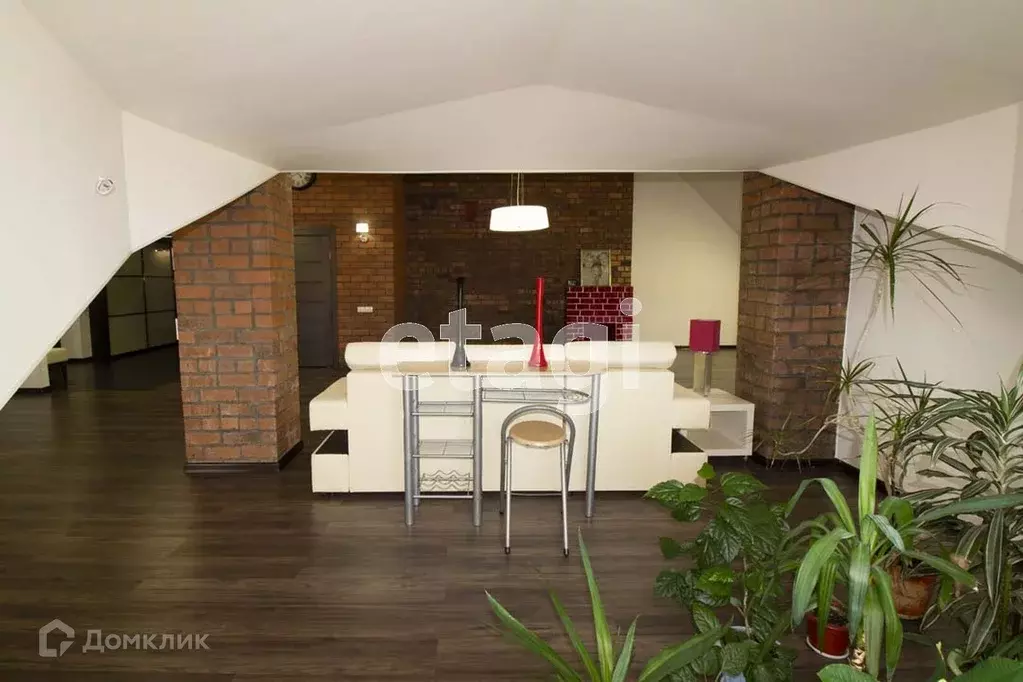 Продаётся 4-к квартира, 234.8 м - Фото 0