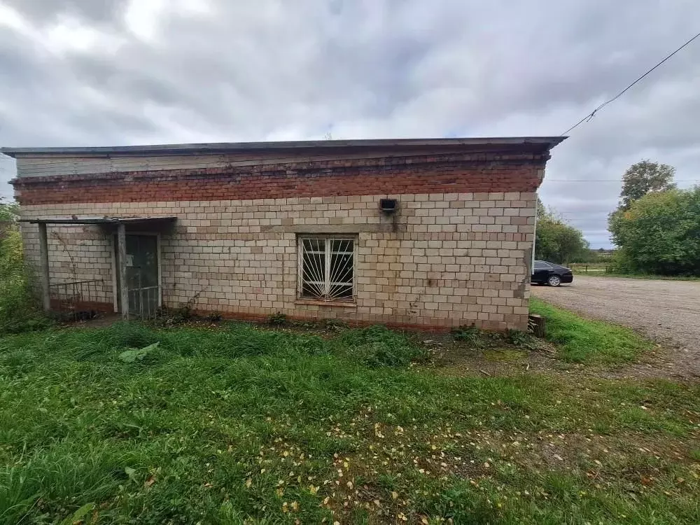Помещение свободного назначения в Удмуртия, Игринский район, с. Зура ... - Фото 1