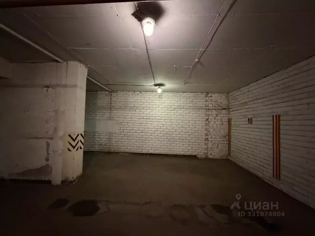 Гараж в Свердловская область, Екатеринбург ул. Мамина-Сибиряка, 126 ... - Фото 2