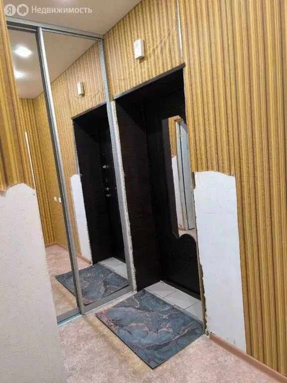 1-комнатная квартира: Губкин, проспект Горняков, 2 (34 м) - Фото 0