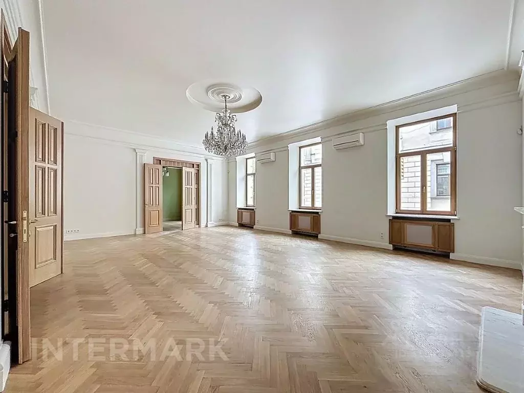 5-к кв. Москва Поварская ул., 28С1 (220.0 м) - Фото 0