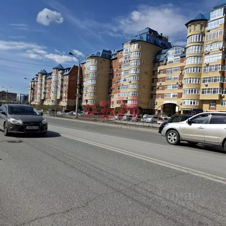 Помещение свободного назначения в Омская область, Омск ул. 10 лет ... - Фото 1