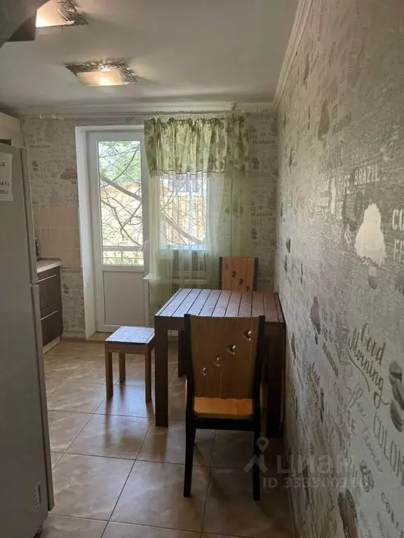 2-к кв. Крым, Евпатория ул. Перекопская, 1 (50.0 м) - Фото 2