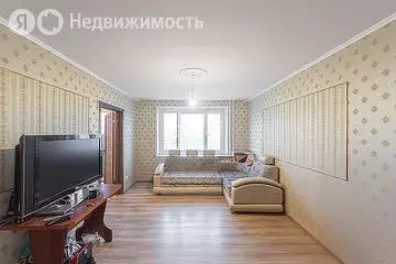 2-комнатная квартира: Тюмень, улица Федюнинского, 60 (60 м) - Фото 0