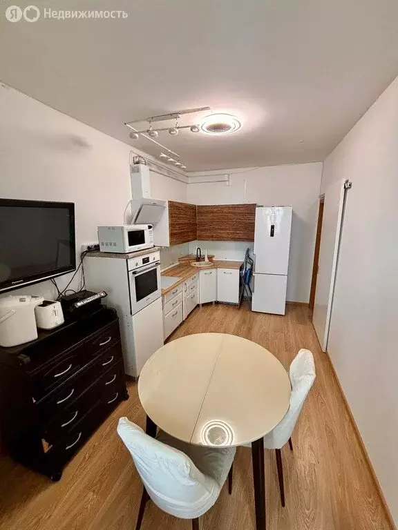 2-комнатная квартира: Пермь, Уинская улица, 41 (65.7 м) - Фото 1