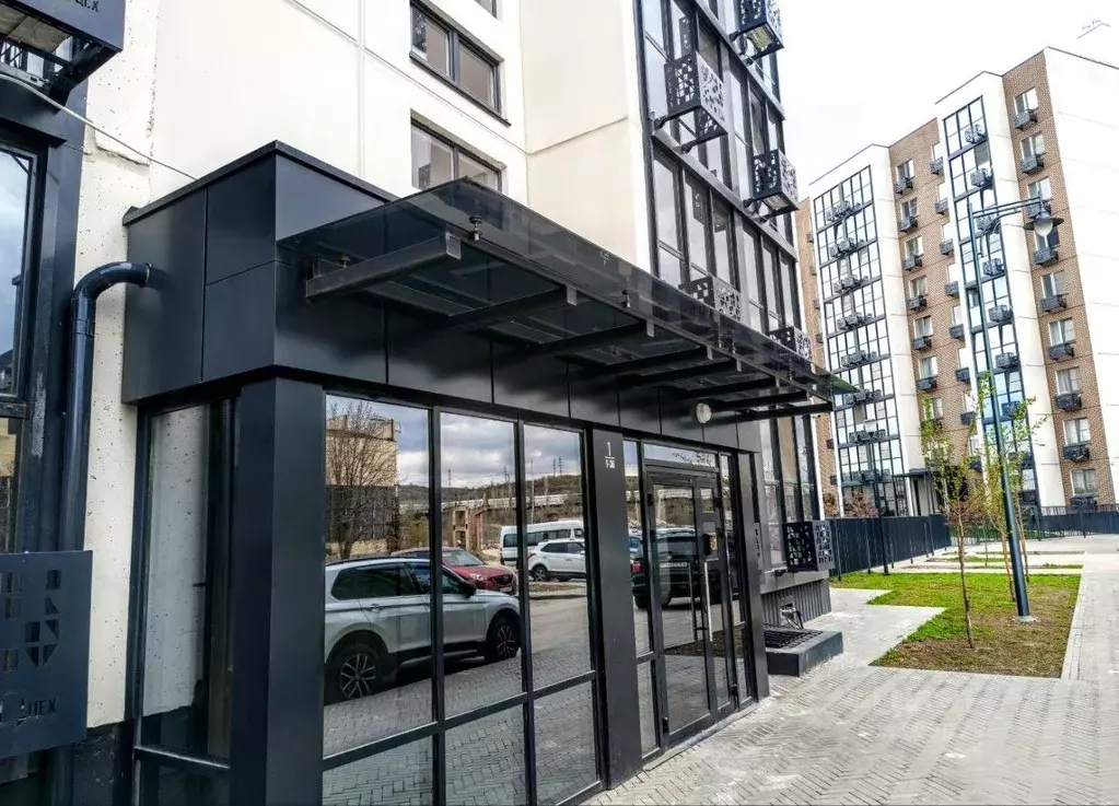 3-к кв. Волгоградская область, Волгоград ул. Глазкова (73.2 м) - Фото 0