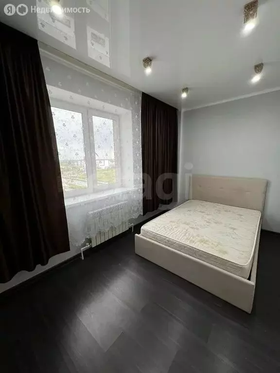 Квартира-студия: Тюмень, бульвар Бориса Щербины, 22 (33.4 м) - Фото 1