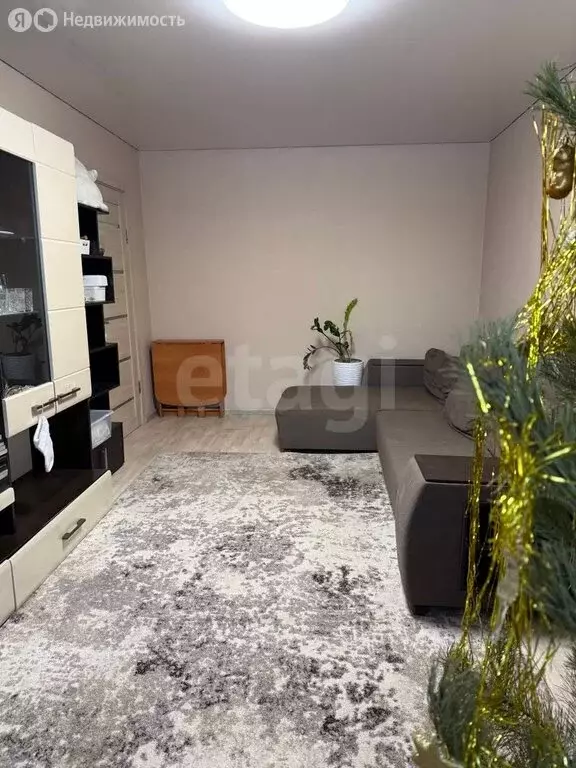 3-комнатная квартира: Курган, улица Перова, 20 (63.2 м) - Фото 2