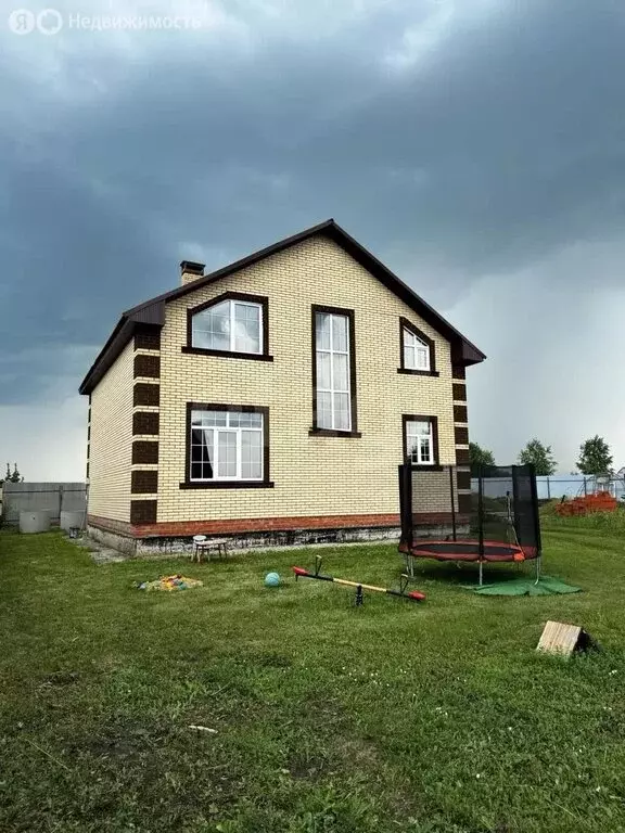 Дом в село Новотроицкое, Молодёжная улица (200 м) - Фото 2