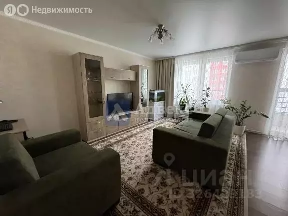 3-комнатная квартира: Тюмень, Тихий проезд, 4 (75 м) - Фото 1