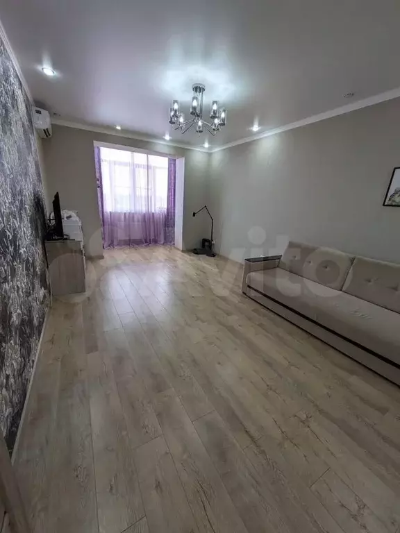 2-к. квартира, 72 м, 4/9 эт. - Фото 0