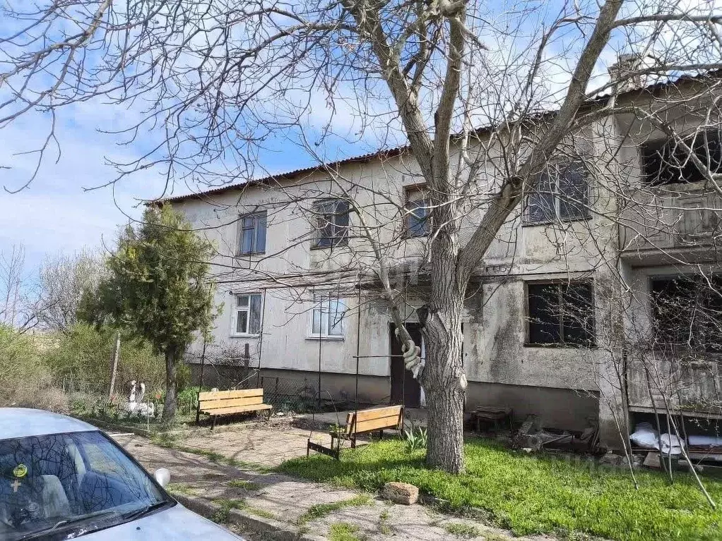 2-к кв. Крым, Сакский район, Сизовское с/пос, с. Ильинка ул. Ленина ... - Фото 1